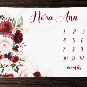 Bordeauxrode bloemen baby mijlpaaldeken meisje, gepersonaliseerde meisjesdeken, babygroei bijhouden, maandelijkse groeideken, bloemendeken babymeisje