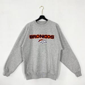 Vintage 90s Denver Broncos Sweatshirt Crewneck Pullover Sportswear NFL Broncos Football Patch Logo Grey Large