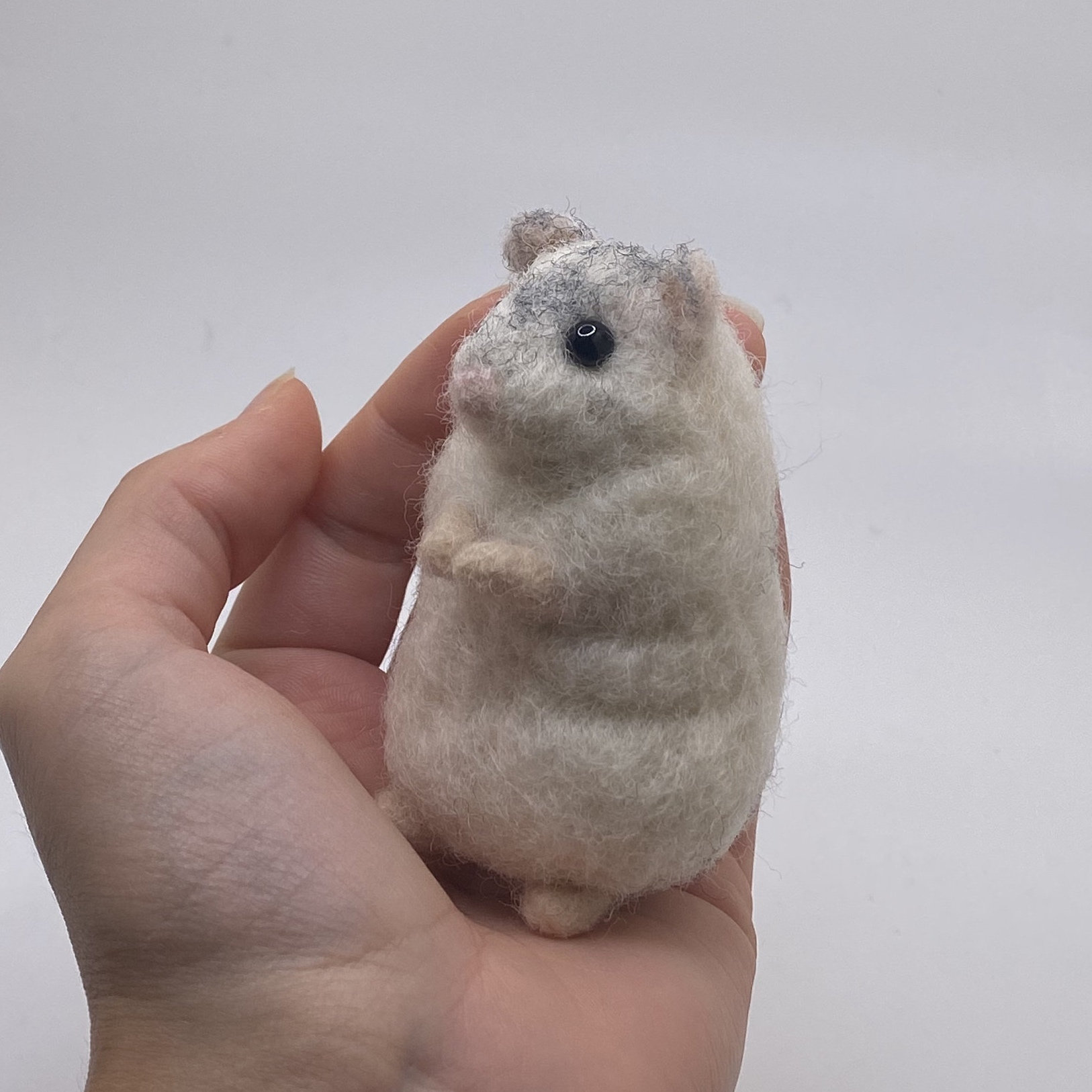 Aiguille feutre blanc hamster nain hybride minuscule réaliste