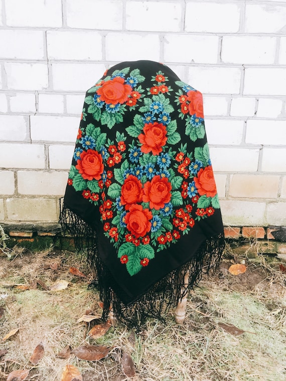 The black scarf Russian shawl shawl Ukrainian shaw