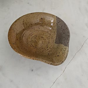 Vintage Handmade Pottery Spoon Rest – 1980s Studio Ceramic Kitchenware