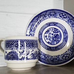Vintage Blue Willow Set