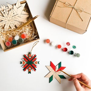 Ornament making kit, Christmas decorations DIY painting kit, Christmas snowflake ornaments, DIY Christmas craft kit