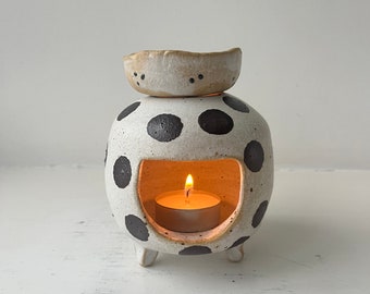 Wax melts oil tealight burner. Danish studio pottery handmade ceramic essential aromatherapy footed wax melts oil burner for creating hygge.