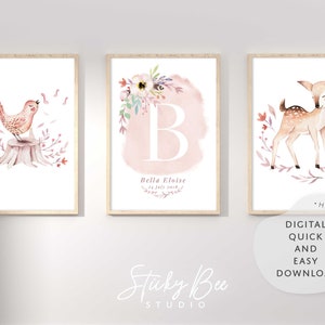 Lámina de nacimiento con diseño bohemio de pájaros y ciervos para guardería, lámina de guardería con letras y monogramas florales, juego de arte rosa para guardería, arte de pared personalizado para niña