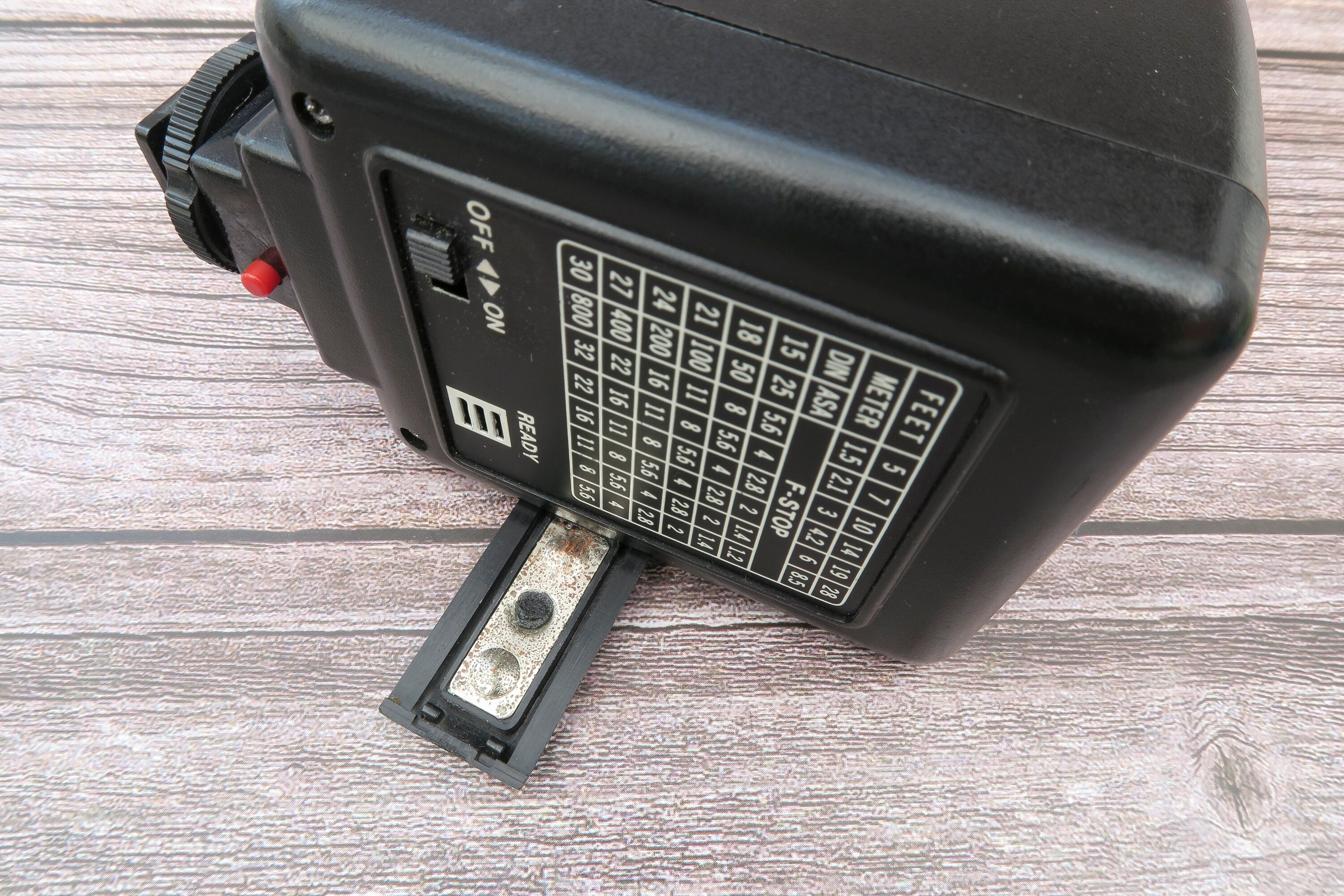 Helios 28 Electronic Flash Gun, Compact Camera Flash, Vintage