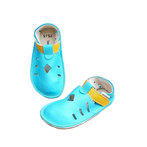 Tura - "Original" barefoot sandals