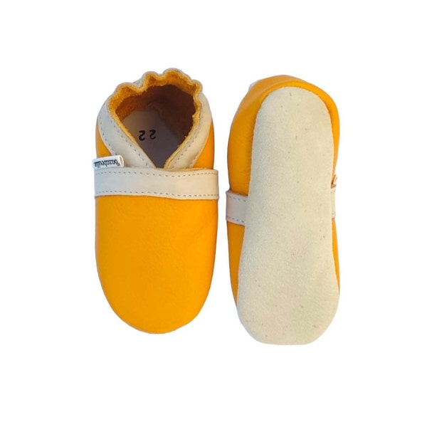 Chaussons cuir souple jaune bebe enfant fille garcon