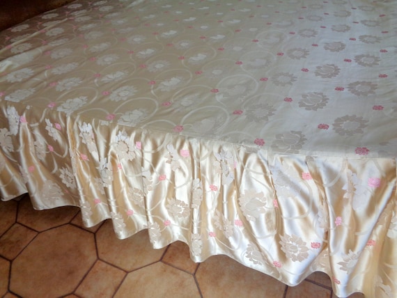 Wedding gift Vintage highest quality Vintage Italy Mid Century beige color pink floral design Bedspread, vintage Damask Satin Silk Side