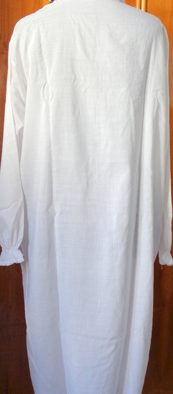 Vintage Italy marked Dacron white cotton long emb… - image 10