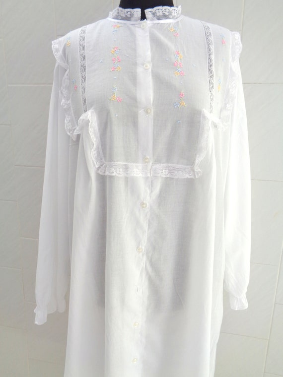 Vintage Italy marked Karel white cotton long embr… - image 9