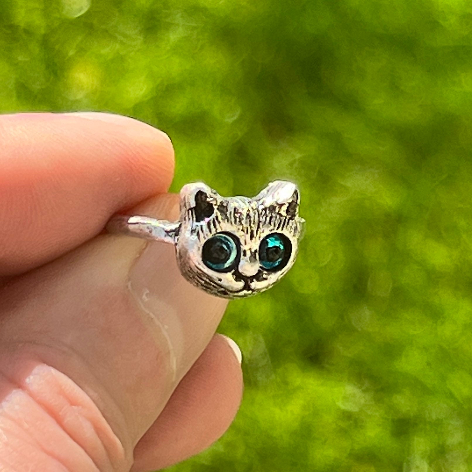 猫リング シルバー　ブルーeye かわいい猫リング青い目猫シルバーメッキ宝石指輪ジュエリー