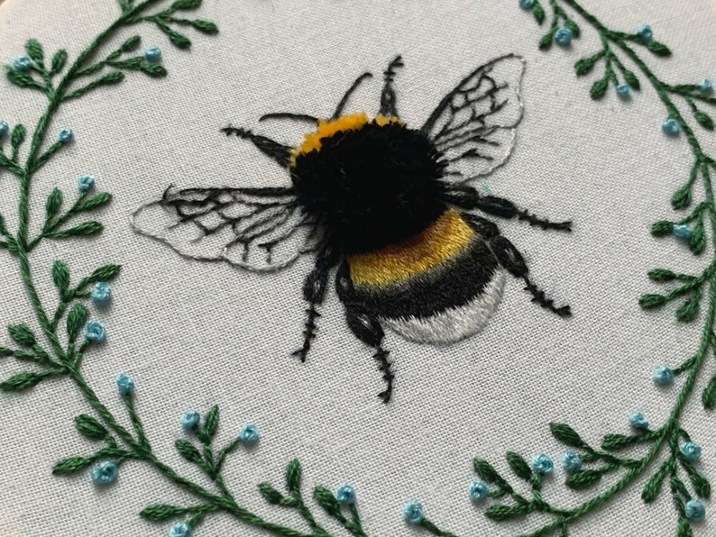 Fuzzy Bee Hand Embroidery Needle Painting, Thread Painting, Instant Download Step by Step PDF Pattern, Suitable for Beginners image 2