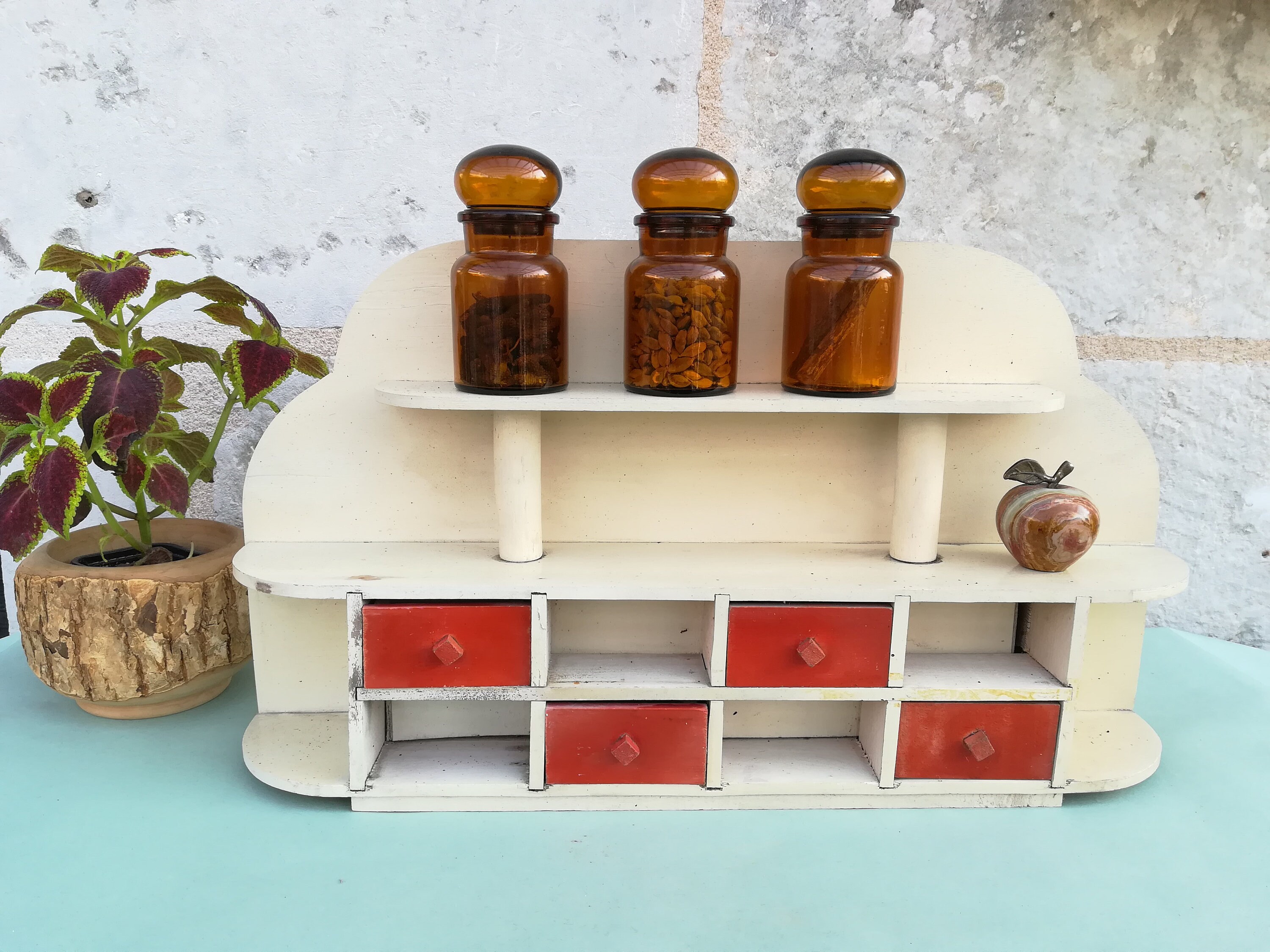 Handcrafted Wooden Shelf, 1930, Étagère Artisanale en Bois, Meuble de Poupée, Cuisine