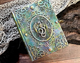 Ręcznie robiony dziennik Dragon Grimoire do zaklęć czarownic, pusty gotycki pamiętnik Whimsigoth, zamknięty dziennik