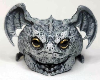 Frogoyle Gargoyle Rain Frog Figure - Hand Painted Resin Frog - Multiple Sizes