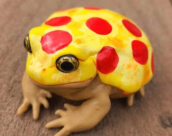 Pepparoni Pizza Frog Food Frog Figure - Hand Painted Resin Frog - Multiple Sizes