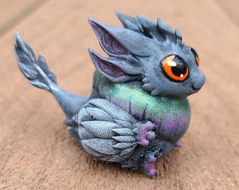 Pigeon Avali Borb - Hand Painted Resin Alien Space Bird