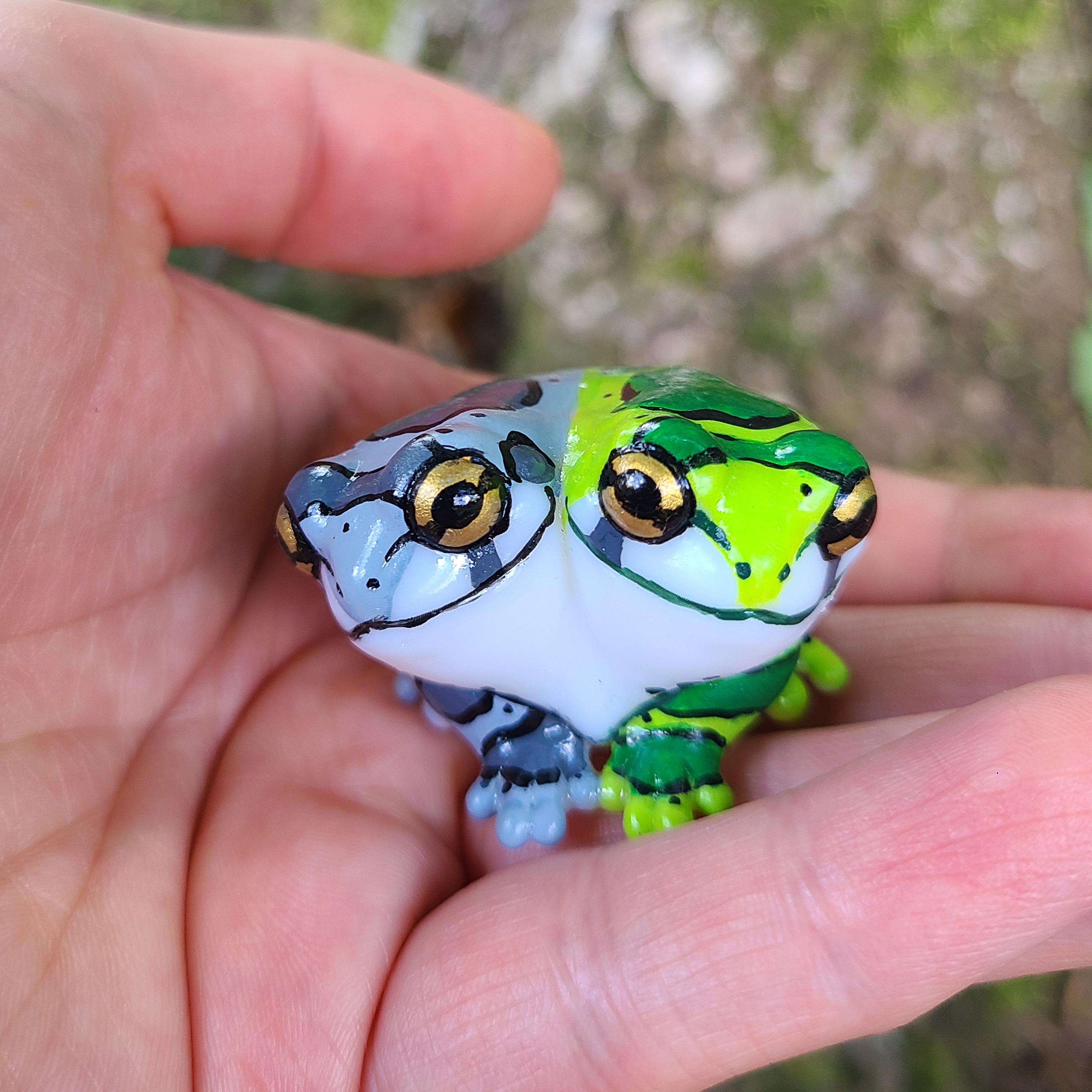 Two Headed Gray Tree Frog Friend- Hand Painted Resin Frog Figurine