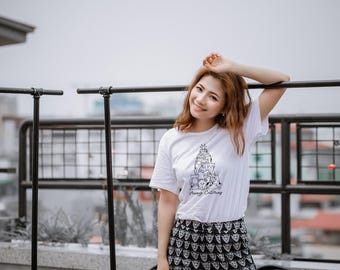 Árbol de Navidad con gatos, linda camiseta con temática de gatos: regalo divertido para amantes de los gatos, ropa con temática de gatos, regalo de cumpleaños, ropa informal, camiseta para amantes de las mascotas