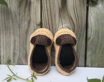 Schlichte Gehäkelte Babyschuhe in warmem Braun - Glückwunsch zum Neugeborenen