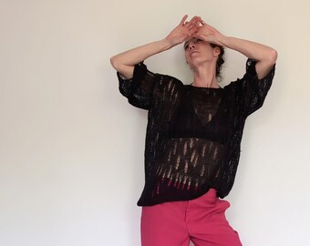 3/4 sleeve sweater in pure linen, light and elegant with sheer details that enhance the silhouette, a perfect garment for summer!
