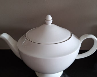 Wedgwood Signet Platinum Teapot