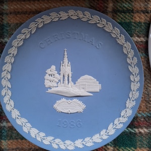 Wedgwood Blue and White Jasperware Christmas Plate 1986