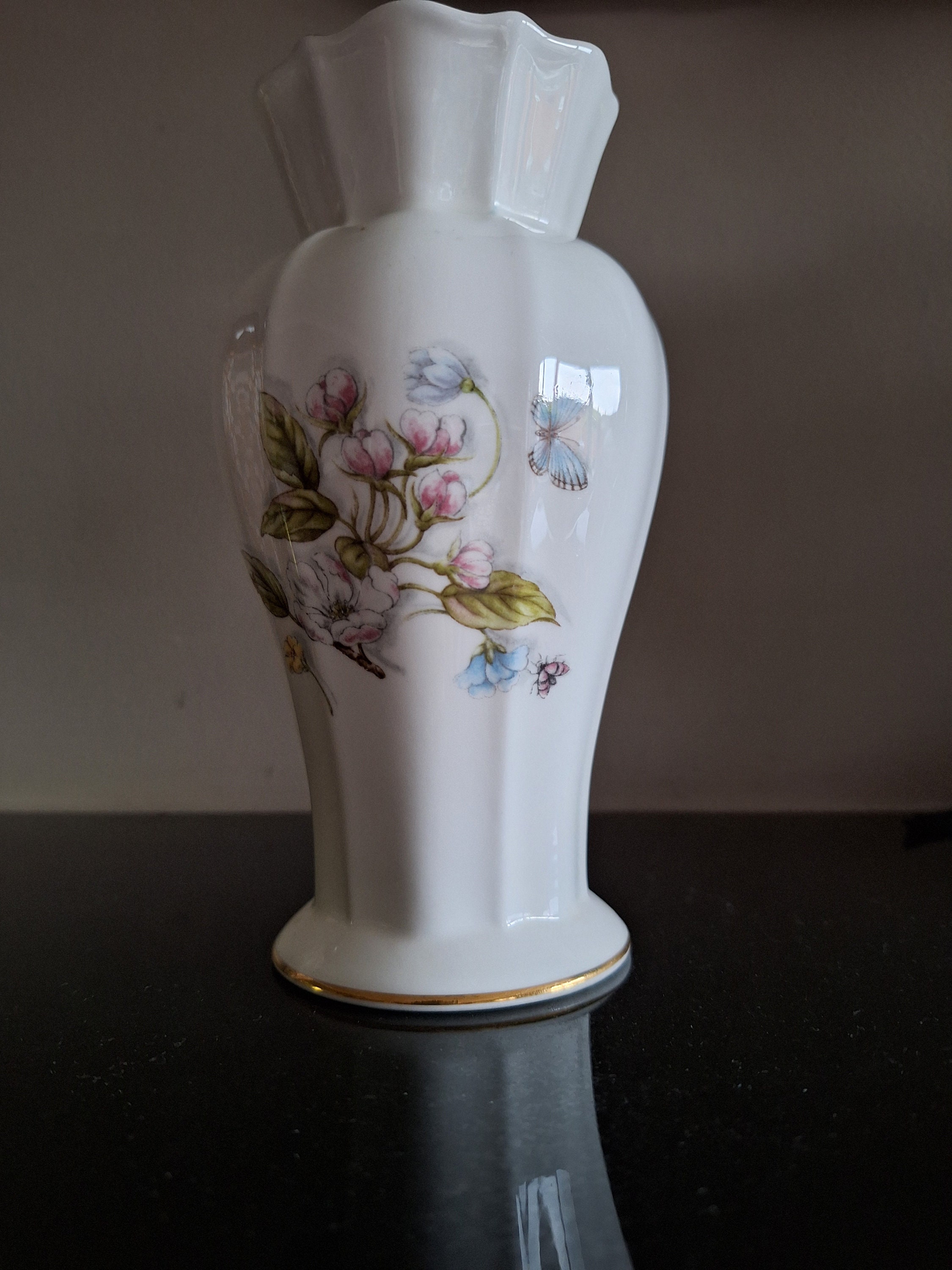 Aynsley　花瓶 エインズレイ ネイチャーズ ディライト 花瓶 - Etsy 日本