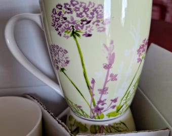 Set of Aynsley Foral Spree Tea Coffee Mugs 10cm