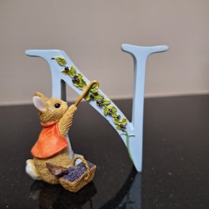 エネスコ Enesco ピーターラビット　置物 インテリア　ベアトリクス　ポター エネスコ Enesco ピーターラビット 置物 インテリア