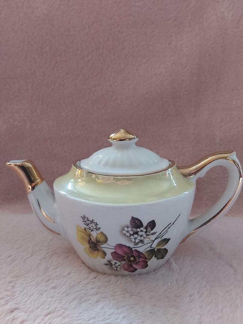 Gibsons teapot - Etsy 日本