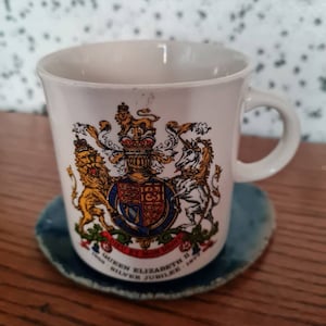 Caneca Real de Chá/Café, Jubileu de Prata da Rainha Elizabeth 1977