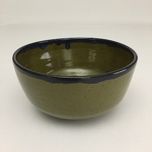 Stoneware Bowl, Ceramic Bowl, Handmade Ceramic Serving Bowl, Chili Bowl, Handmade Pottery Bowl, Pottery Bowl, Serving Bowl, Bowl, BO2