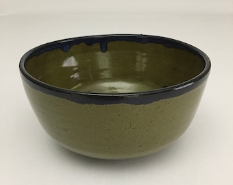 Stoneware Bowl, Ceramic Bowl, Handmade Ceramic Serving Bowl, Chili Bowl, Handmade Pottery Bowl, Pottery Bowl, Serving Bowl, Bowl, BO2