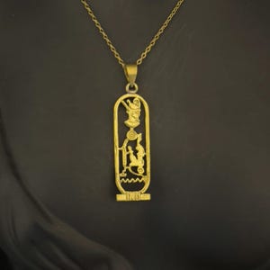 Colar Cartela Faraó Feito especialmente para você Pingente Artesanal Original Fantasia Design Exclusivo Feito no Egito