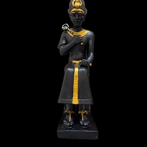 Handcrafted Seated Pharaoh Statue: Egyptian Home Decor