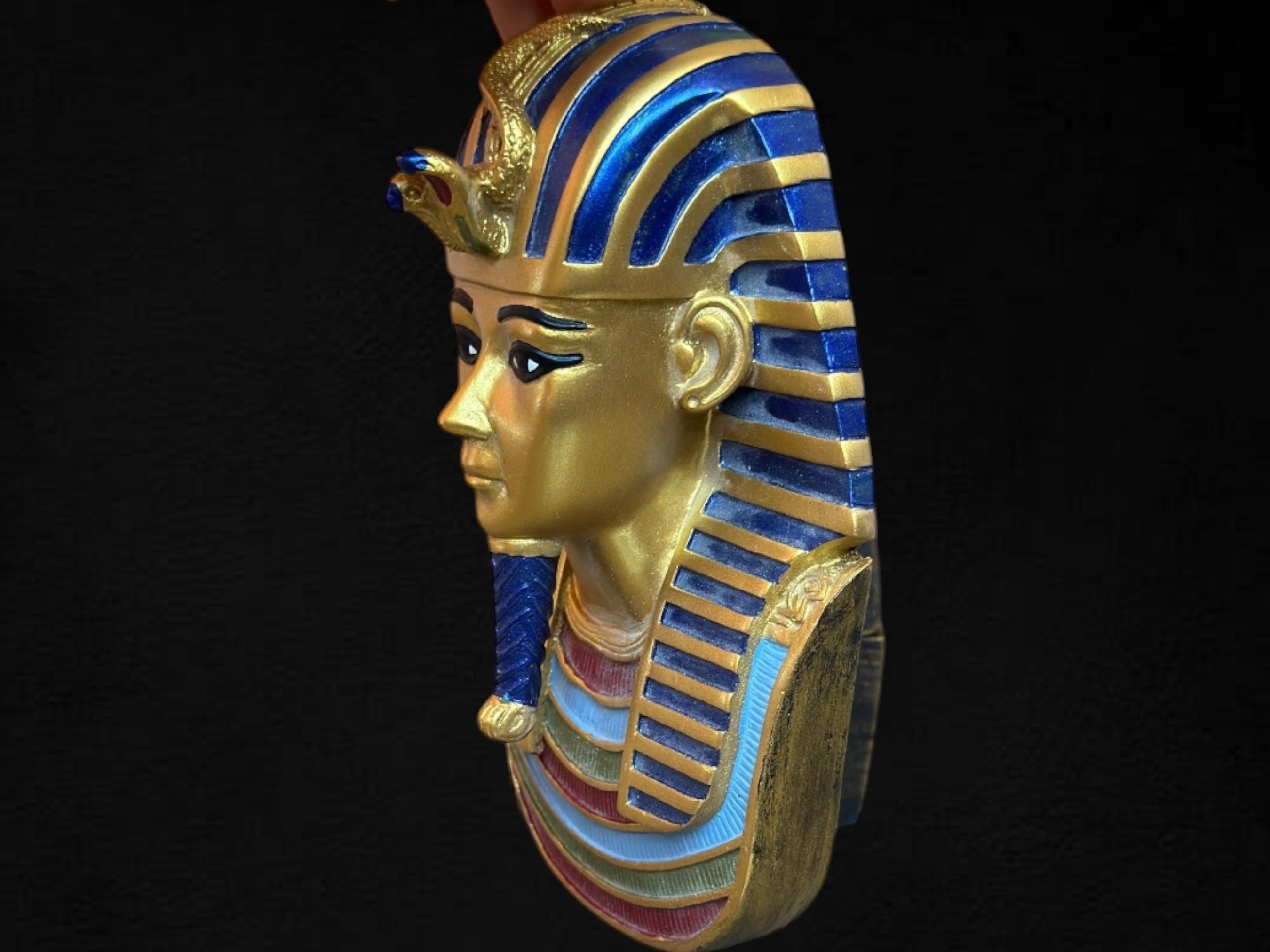 ツタンカーメン王の壁掛け像：エジプトのファラオの芸術装飾 - Etsy 日本