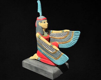 エジプトの女神マアト像：開いた翼、神話のシンボル - Etsy 日本