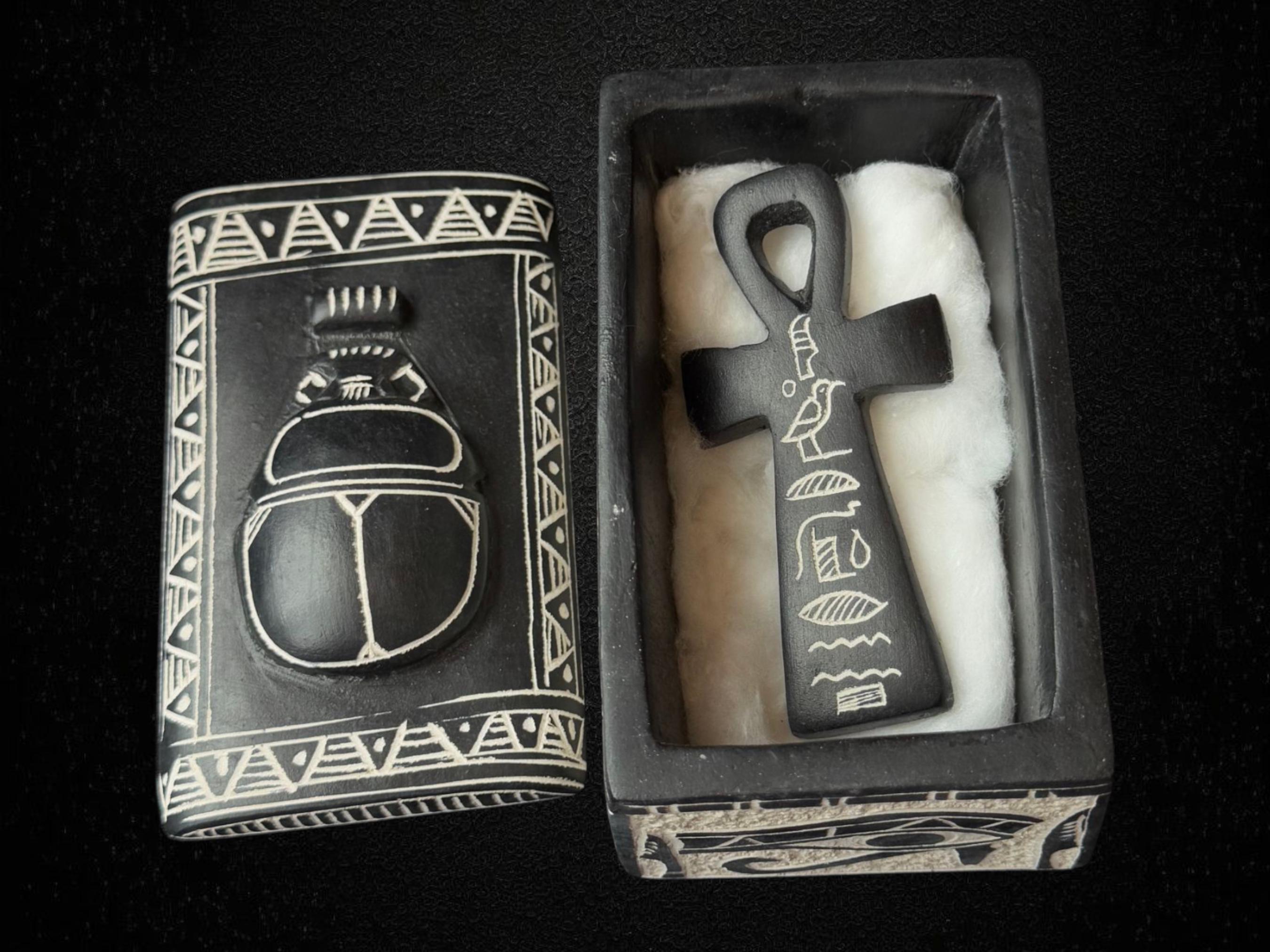 Jetons Scarabées / Pharaon / Ankh Pour Le Jeu KEMET Blood And Sand - Boîte - Occasion