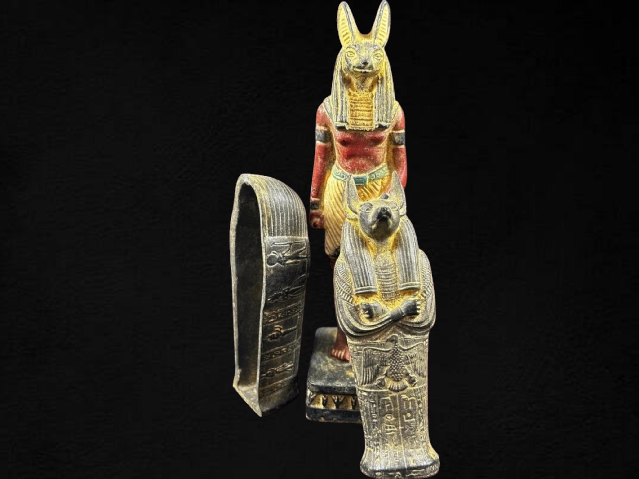 エジプトのアヌビス像と棺：古代の神の彫刻 - Etsy 日本