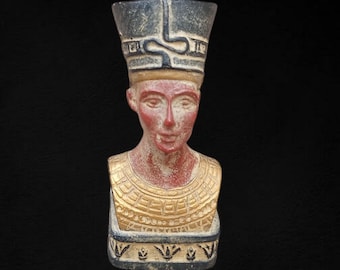 ネフェルティティ女王の最もリアルな胸像 - 古代エジプトの記憶と神性