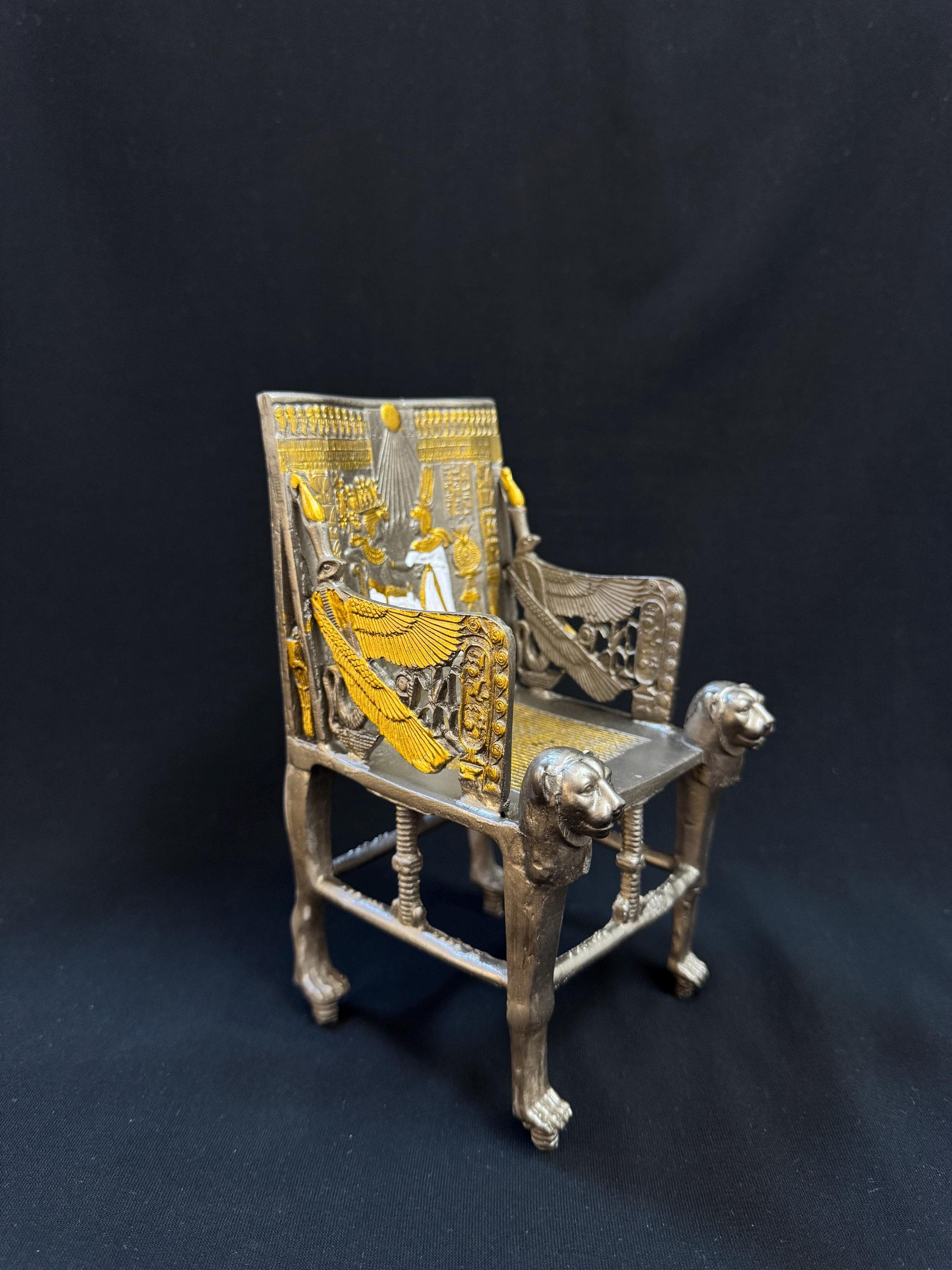 手作りのツタンカーメン王の玉座椅子：ライオンのエジプト装飾 - Etsy 日本
