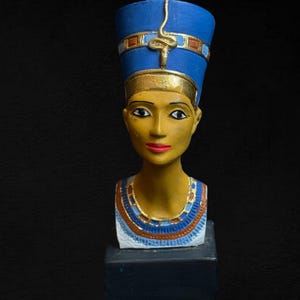 Rare Ancient Egyptian Statue of Nefertiti Queen of Ancient Egypt Nefertiti bust Nefertiti mask statuette Nefertiti sculpture Made In Egypt