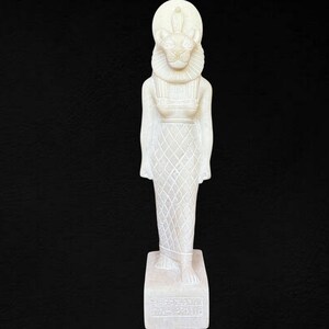 Sekhmet Statue Lioness Goddess Sekhmet figurine Goddess of war Egyptian Sekhmet sculptures Replica statue decorative sculpture Made in Egypt