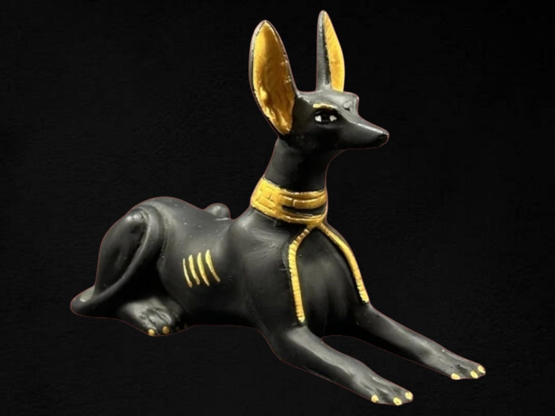 手作りのアヌビス像：エジプトの死者の神、黒と金の装飾 - Etsy 日本
