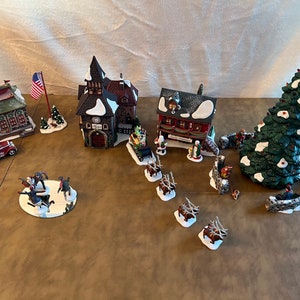 Dept 56 Heritage Village Collection assortment