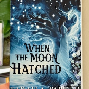 When the Moon Hatched Kindle Insert, Multiple Sizes, Sarah A. Parker, Raeve, Kaan Vaegor, Moonplume, Moonfall Series, Paperwhite, Colorsoft