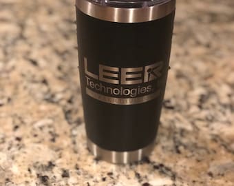 Yeti Rambler 20 oz Becher mit personalisierter Lasergravur