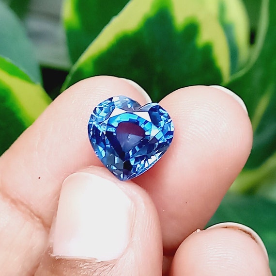Heart shaped sapphire deals